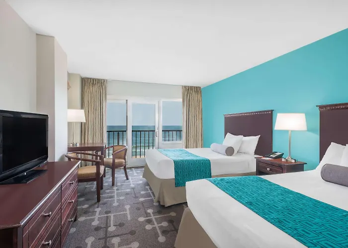 Howard Johnson By Wyndham Ocean Oceanfront Hotel 2*