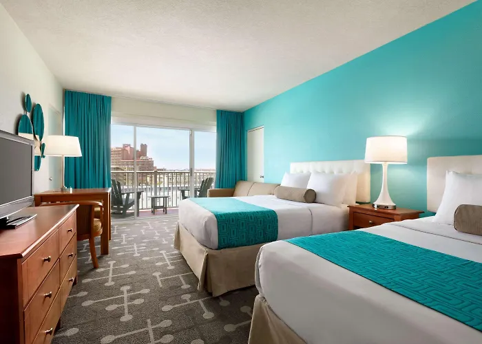 Howard Johnson By Wyndham Ocean Oceanfront