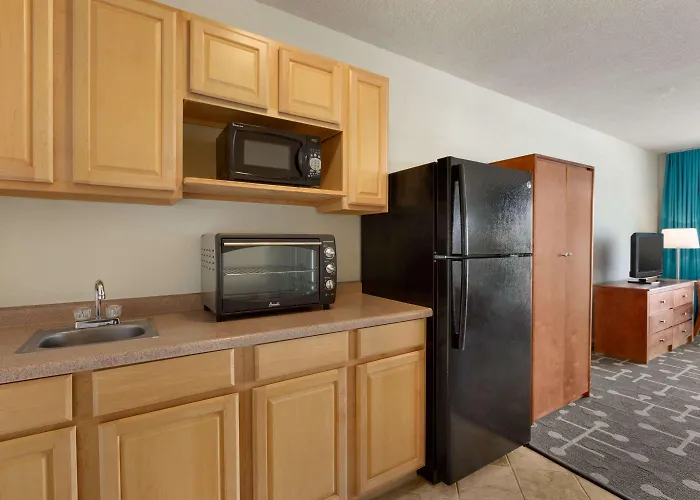Howard Johnson By Wyndham Ocean Oceanfront Ocean City