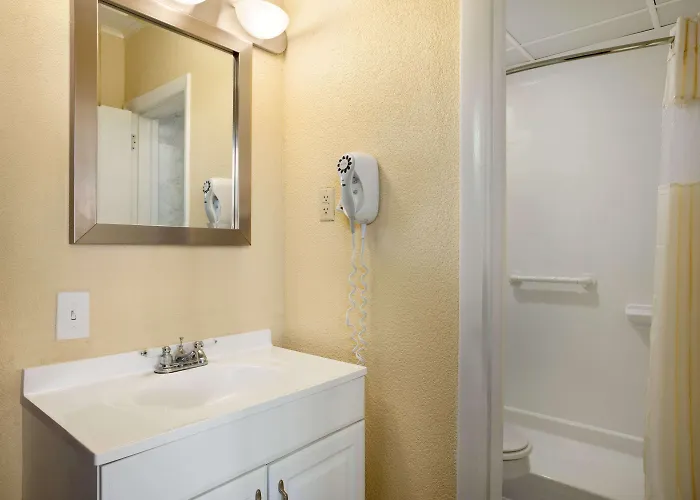 Hotel Howard Johnson By Wyndham Ocean Oceanfront Ocean City