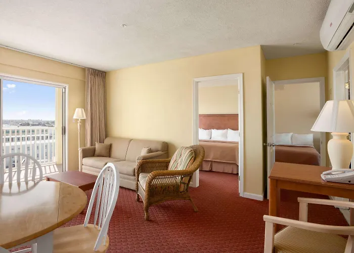 Howard Johnson By Wyndham Ocean Oceanfront Hotel 2*