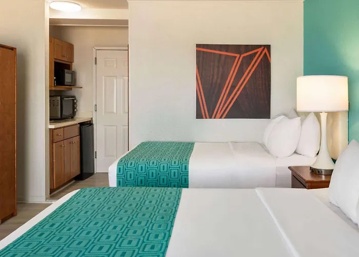 Howard Johnson By Wyndham Ocean Oceanfront Ocean City