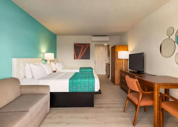 Howard Johnson By Wyndham Ocean Oceanfront Hotel 2*