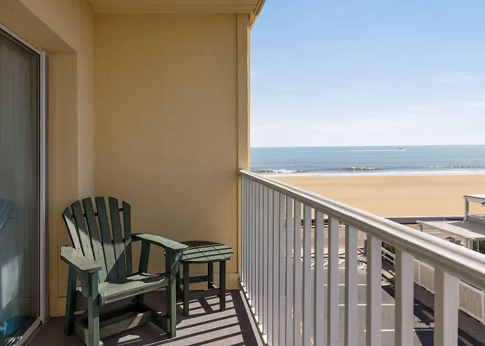 Howard Johnson By Wyndham Ocean Oceanfront Hotel 2*