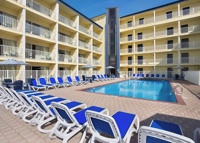 Howard Johnson By Wyndham Ocean Oceanfront Hotel 2*