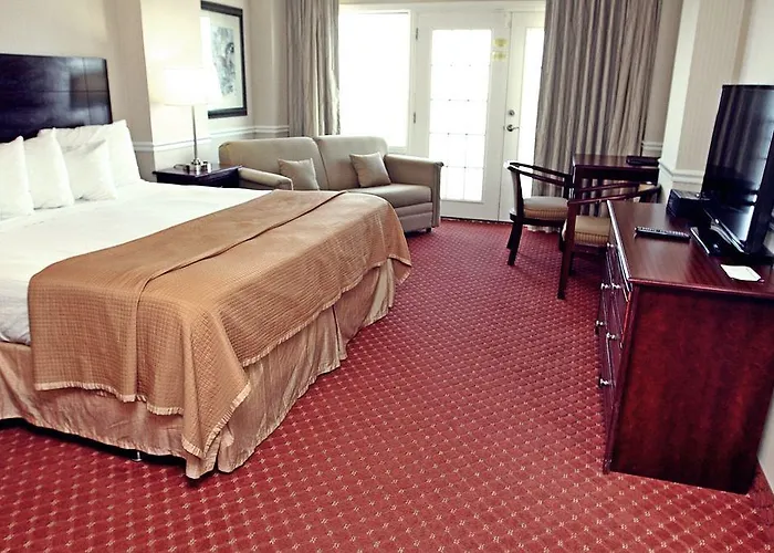Howard Johnson By Wyndham Ocean Oceanfront Hotel