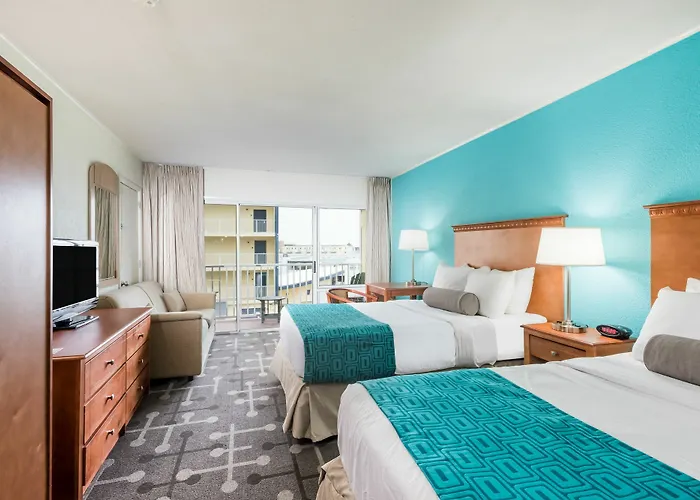 Howard Johnson By Wyndham Ocean Oceanfront